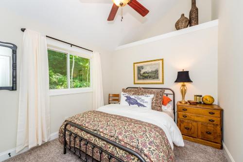 New Listing! Updated Cottage With Deck On Big Parcel Home - image 2