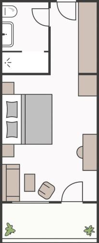 1 queen bed, 1 sofa bed