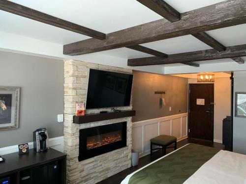 cedar stables inn suites