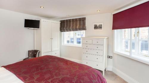 The King's- Gorgeous City Centre Apartment - image 7