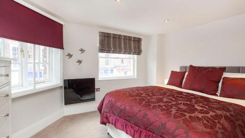 The King's- Gorgeous City Centre Apartment - image 10
