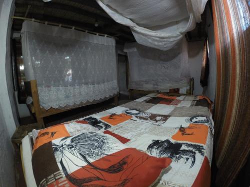 3 twin beds