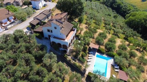  Il Poggio degli Ulivi, Ferienwohnung in Collicello