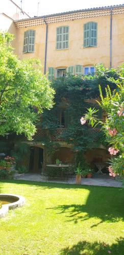 A szálláshely kívülről, La Cordeline in Brignoles