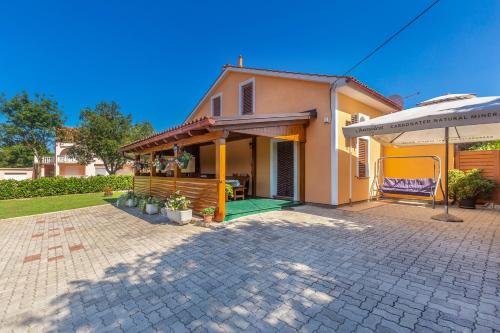  Apartment Jadranka, Unterkunft in Sveti Anton