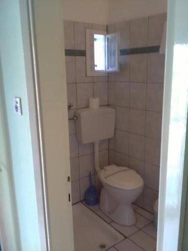 Standard Twin Room with Sea View image 9
