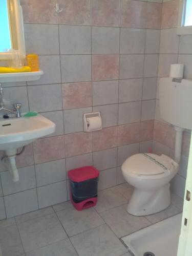 Standard Double Room with Sea View image 7