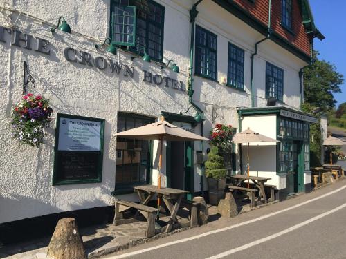 The Crown Hotel - image 4
