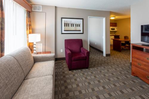 GrandStay Hotel & Suites Ames