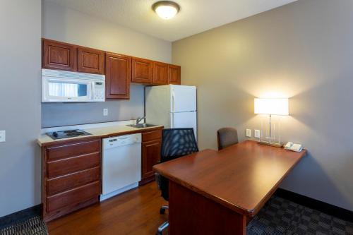 GrandStay Hotel & Suites Ames