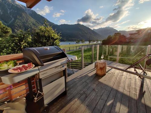 Traumhafter Seeblick: Ferienwohnung "Am Atoll"