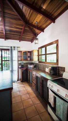 Cocina, Hotel El Pequeno Gecko Verde in Samara