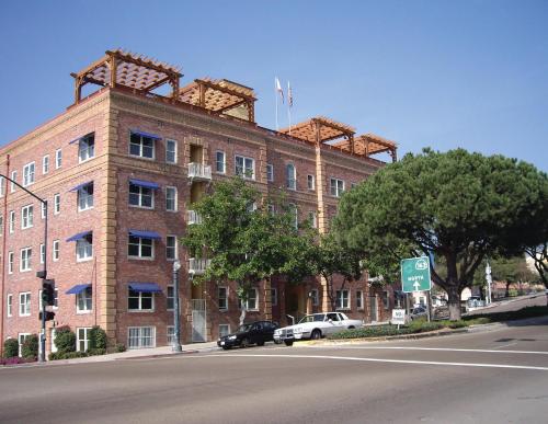 WorldMark San Diego - Balboa Park - image 2