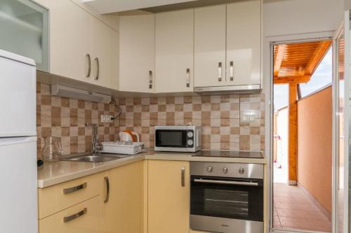 Apartment Vodice 16249c - image 12