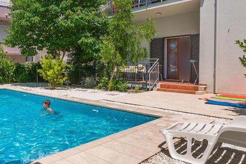 Apartments Ljiljana - image 4