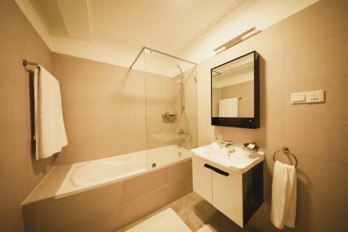 Ванная комната, Ftratford Cottage - Nuwara Eliya in Нувара-Элия