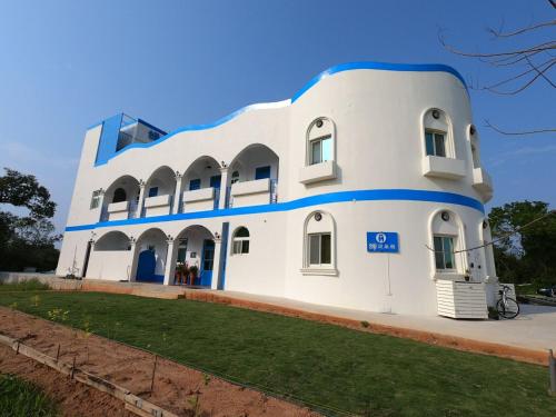 Cicada said Greece Homestay