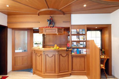 大堂, 克萊奈酒店－艾德托德 (Kleines Hotel Edeltraud) in 阿紹(希姆高)