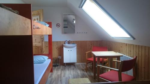 World's End Hostel in Īgaste