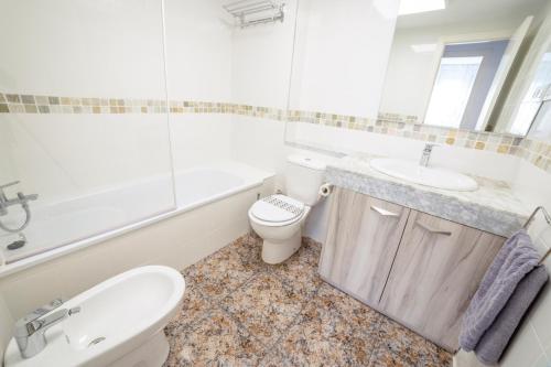CUNIT HOME, Cunit (zdjęcie 5)