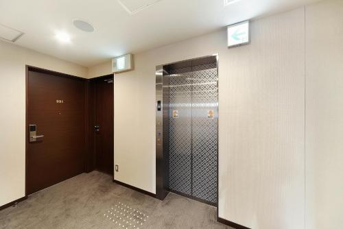 Toho Hotel Namba Motomachi Room Type - Standard Twin Room - Smoking