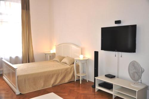 Charles Bridge Premium Apartments - image 12