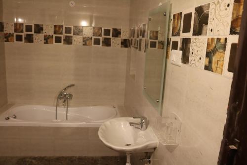 A Hotel Com Hillcrest Cottages Villa Yercaud India Price