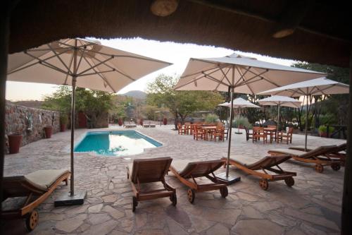 Omarunga Lodge & Campsite