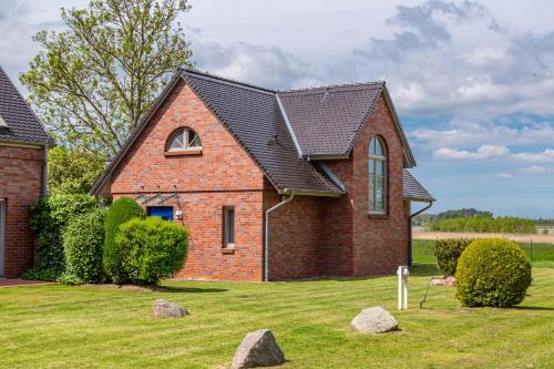 Ferienhaus "Waterkant" in ruhiger Lage, große Terrasse und 2 Bäder in Dewichow, Deutschland