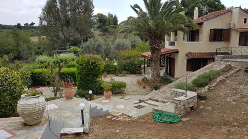  ΦΟΙΝΙΚΑΣ in Karafotaíika