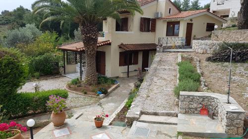  ΦΟΙΝΙΚΑΣ in Karafotaíika