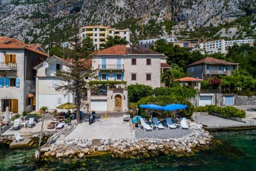 Villa with Sea View image 9