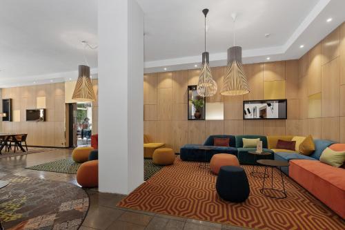 Richmond Hotel - image 9