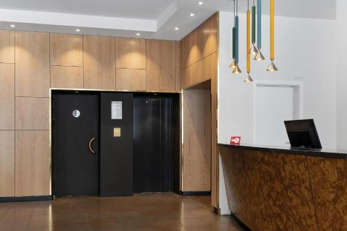 Richmond Hotel - image 6