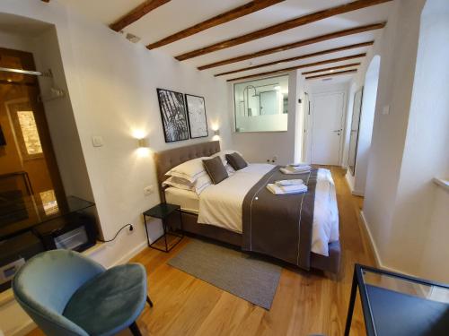 THE SUITES at central Split, Сплит