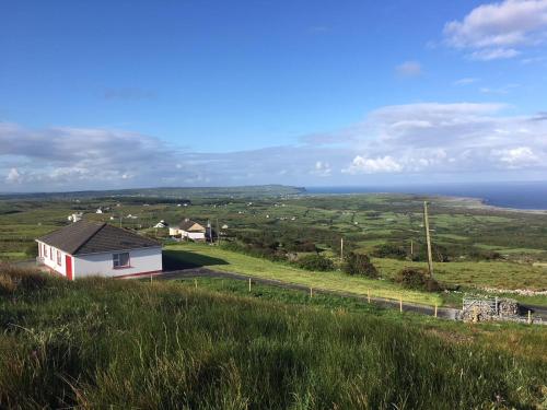 Exterior view, Atlantic Rose Cottage in Knocknaranhy