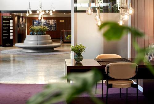 Imperial Hotel - image 9