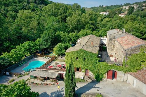 Le Moulin D'onclaire Camping et chambres d'hôtes - Accommodation - Coux