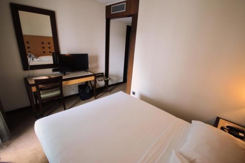 Hotel Lux Fatima - image 11