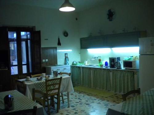 A Due Passi Da – Aci Sant'Antonio, CA