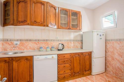 Luxury House Petrovic - image 13