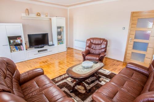 Luxury House Petrovic - image 7