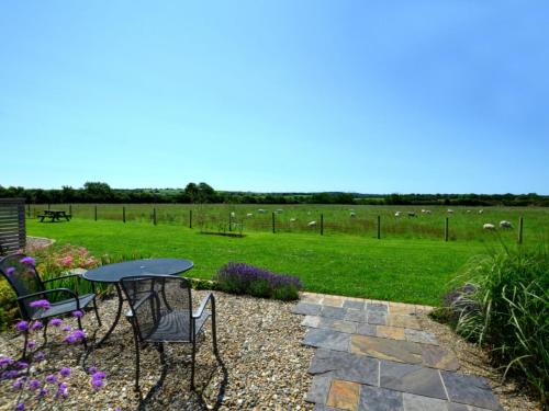 Holiday Home Holly by Interhome