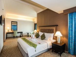 Baiyoke Sky Hotel, Bangkok (photo 9)