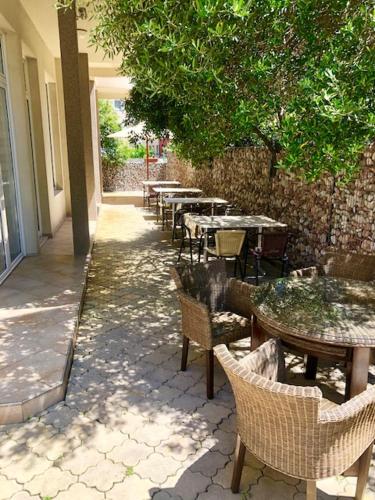 Hotel Bella - image 11