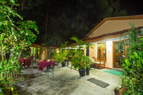 Entrance, Bandipur Mountain Resort in Bandipur