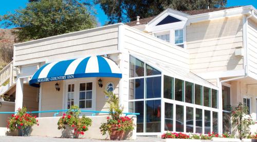 Malibu Country Inn