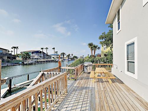 New Listing! Waterfront Home With Decks & Bay Views Home - image 9