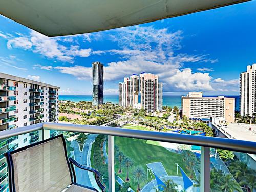 New Listing! Oceanview Condo With Pool & Balcony Condo - image 4