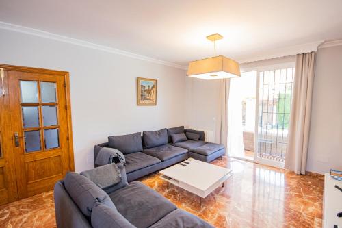 Cubo's Villa Yedra Guadalmar - image 3